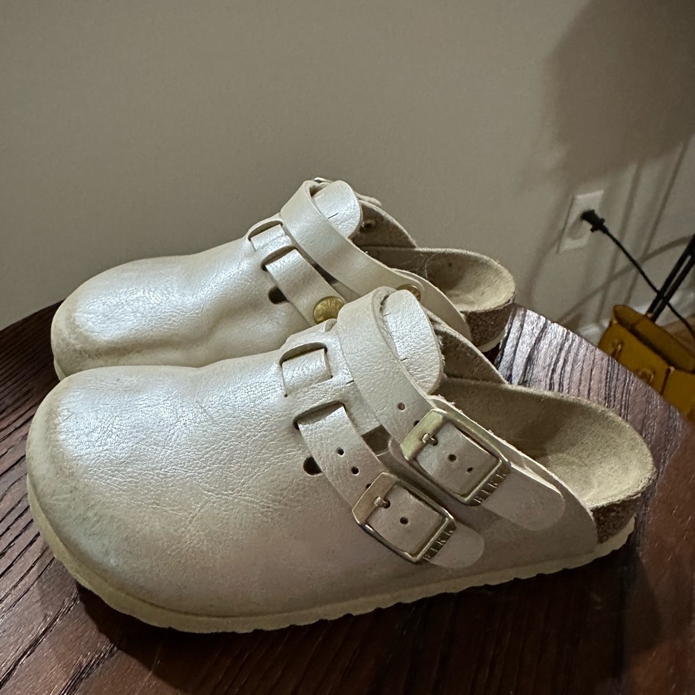 Birkenstock Kids Pearl White Kay Clogs Double-Buckle Sandals